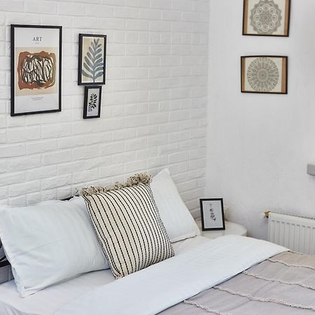 City Rooms Apartments Odessa Extérieur photo